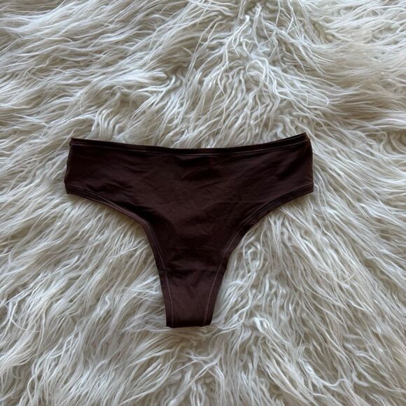 Skims Fits Everybody Thong Cocoa Size XS - Picture 1 of 6